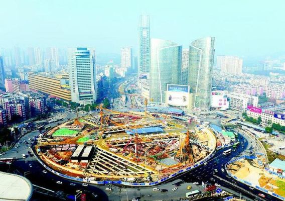 武汉城市广场高度？城市广场设计