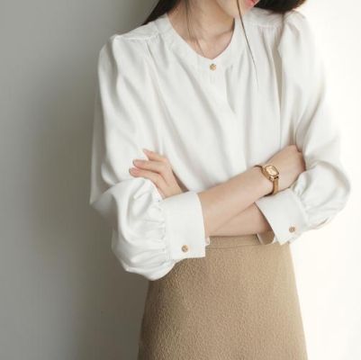 象牙白上衣如何如何配？白色上衣创意设计
