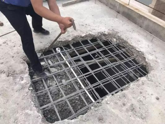 想现浇一个28平米的混凝土房顶需要多少钢筋和水泥？28平方房间怎么设计图