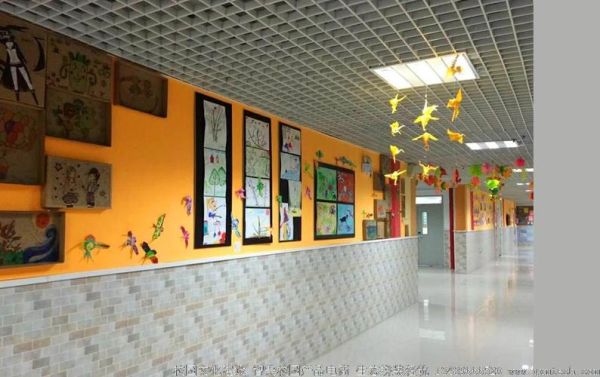 小学教学楼走廊装饰画用什么画好？（小学走廊照片设计图片）