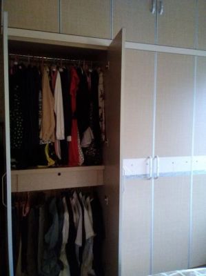 衣柜深度35厘米衣服怎么挂合适？（挂衣服的柜子设计图）