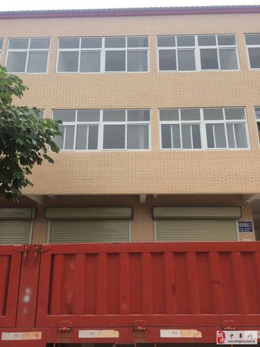 临街12楼吵还是16楼吵？（临街二层楼设计图）