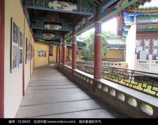 有谁知道建筑走廊宽度标准一般是多少？（古典走廊墙面设计图片大全2015图片欣赏）