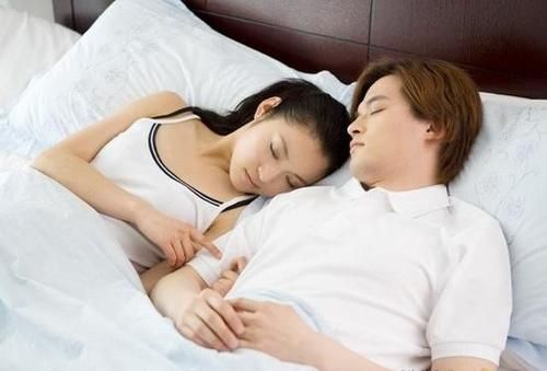 一个男人跟一个女人在房间里呆了一夜什么都没发生，你们信吗？（男生卧室设计图片）