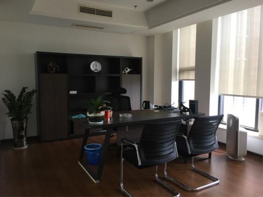 老板和员工在同一个办公室办公会让员工感到压抑吗?压抑的程度会有多大呢?如何解决呢？（老板办公室设计案例）