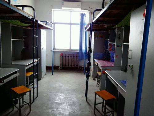山东医专怎么网上挑宿舍？（学生宿舍入口处设计）
