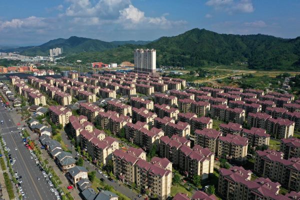 扶贫异地安置后还能再建房吗？（异地搬迁安置设计图）